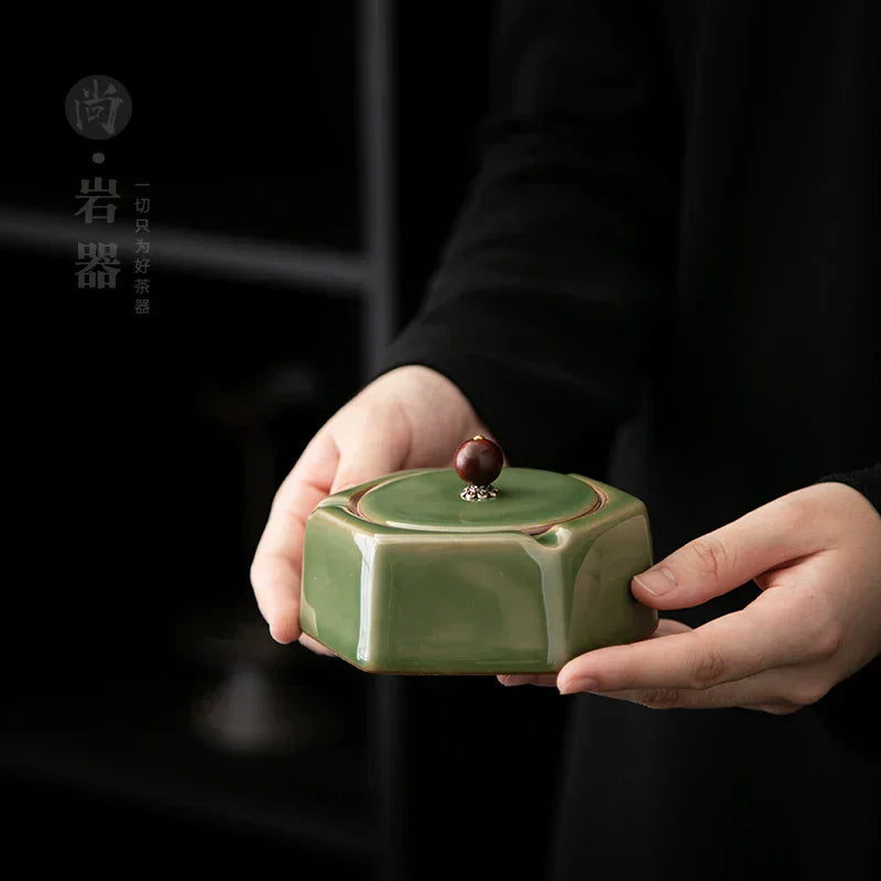 DecorBites™ Geometric Green Ceramic Ashtray - Desk Decoration and Smoking Accessory